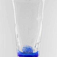 verre de table soufflé par un verrier