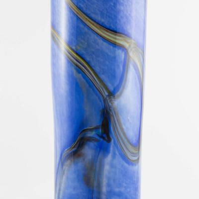 Vase droit en verre bleu