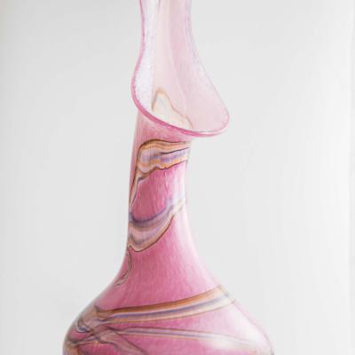 Vase serpent en verre rose