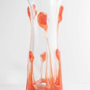 vase en verre transparent avec incrustation orange